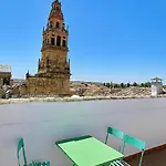 Un Tesoro En El Corazon De Cordoba - Free Parking For Small Cars Only דירה